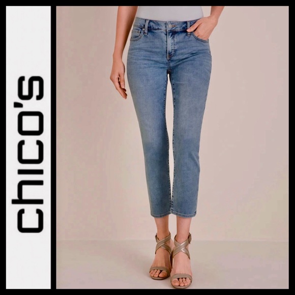 Chico's Denim - ⭐️SALE⭐️NWOT Chico’s So Slimming Girlfriend Crop Jean